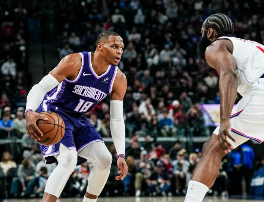 华体会HTH-场均19分9助,带队连续爆冷,球队摆烂但我不摆!你确实应该离开