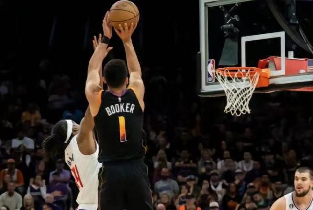 1681885162339046969.jpg 华体会下载-【夜读】曼城赔率第一与冠军无缘?